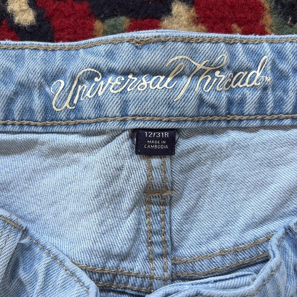 Universal Thread High Rise Shortie Jean Shorts - Picture 3 of 5